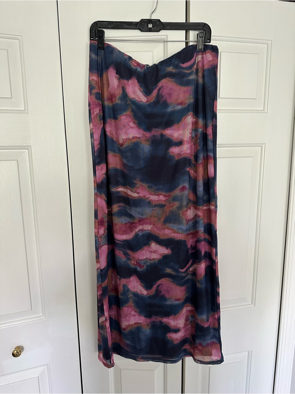 Lovefire Women's Navy & Pink Printed Mesh Midi Skirt